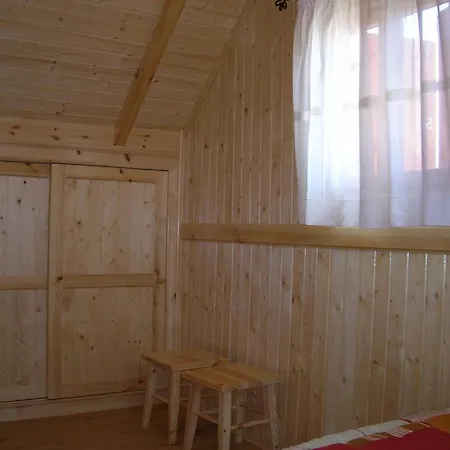 Cabanas Montes Universales * Orihuela del Tremedal